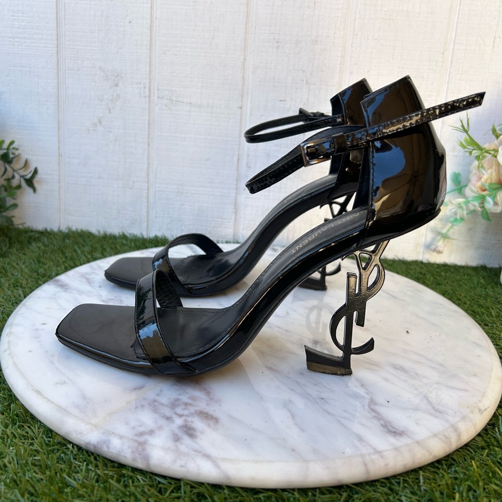 Saint Laurent
Opyum black patent leather heels size 40 US 10 preowned - Picture 8 of 16